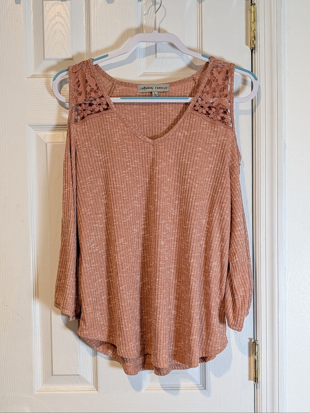 Absolutely Famous Dusty Rose Ribbed Cold-Shoulder Lace Top